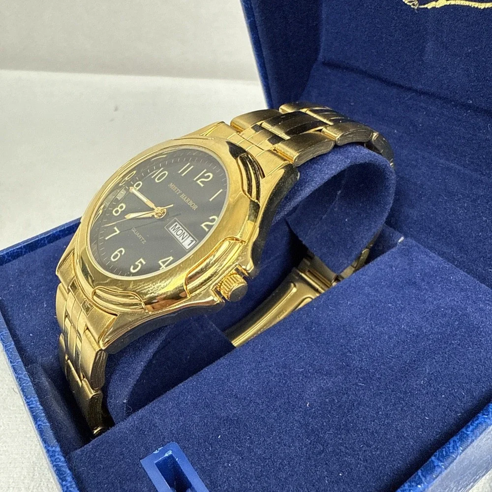 Misty‎ Harbor Quartz Vintage Mens Watch Round Gold Tone *Read